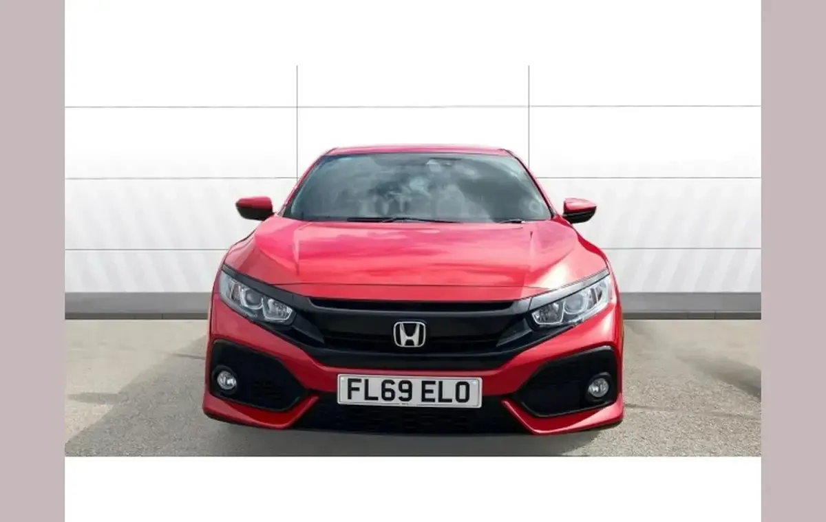 Used Honda Civic SR 124 HP (91 kW) 2019 Red Hatchback