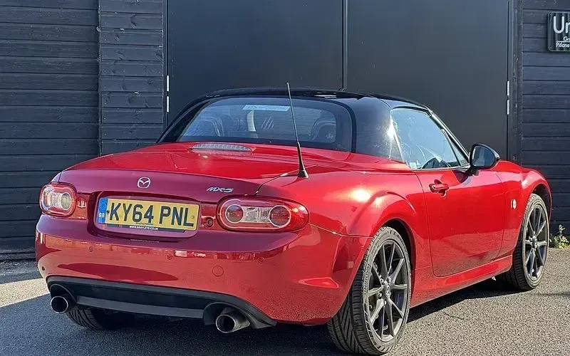 Used Mazda MX5 160 HP (117 kW) 2014 Red Cabriolet