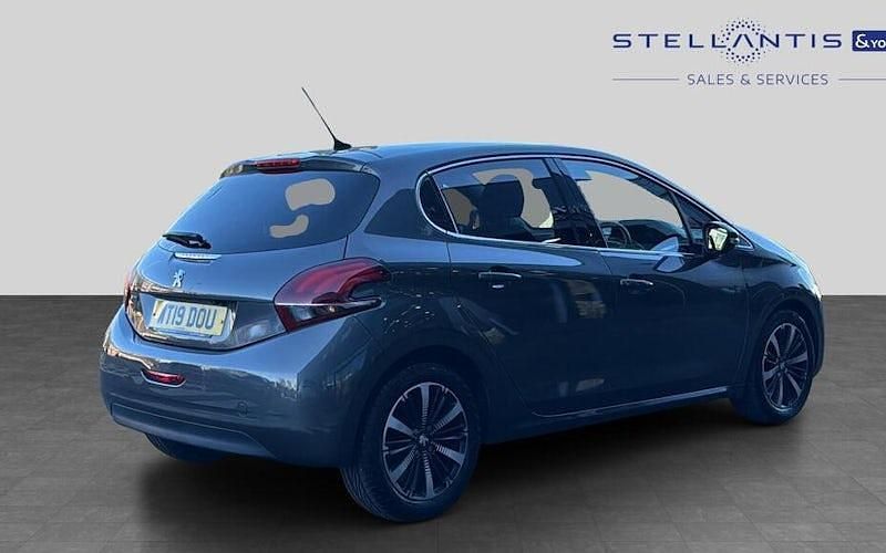 Used Peugeot 208 S 82 HP (60 kW) 2019 Grey Hatchback