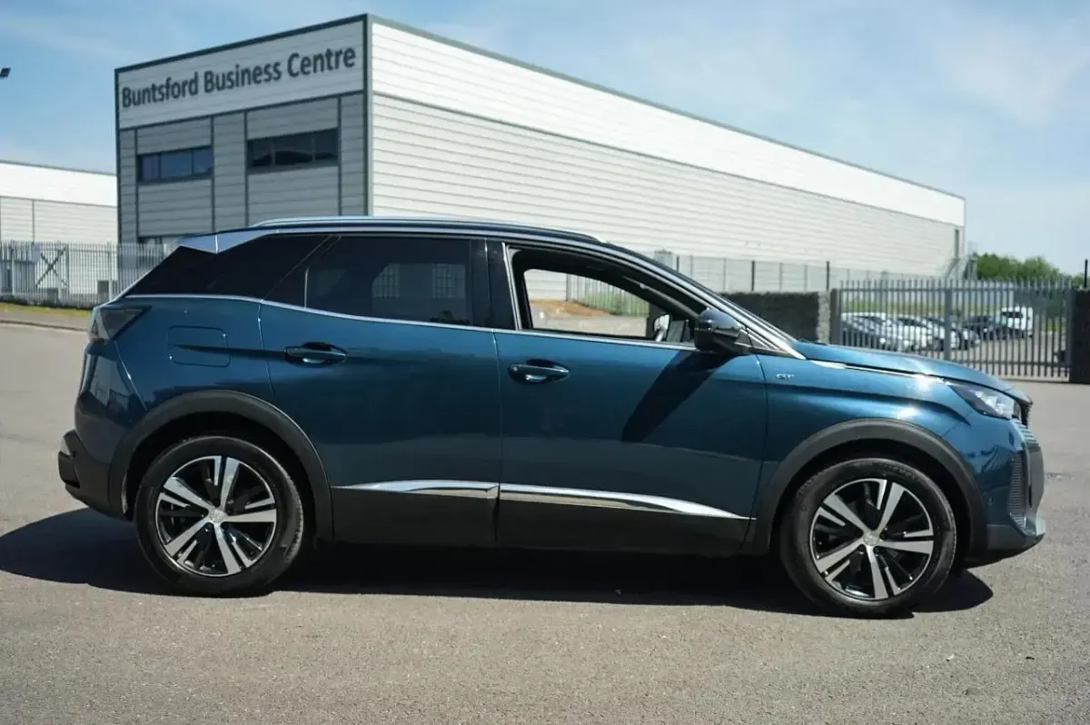 Used Peugeot 3008 GT 131 HP (96 kW) 2021 Blue SUV