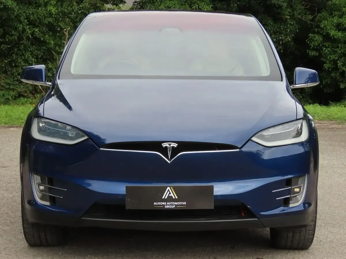 Used Tesla Model X 244 kW (333 HP) 2018 Blue SUV