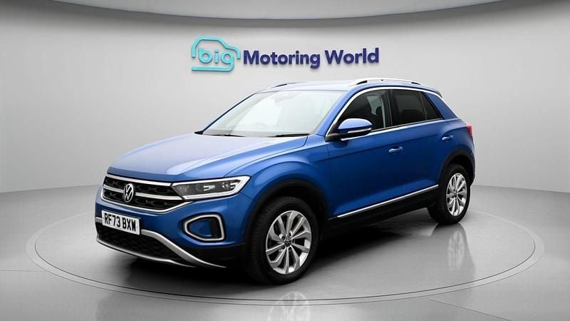 Usado VW T-Roc Style 148 HP (108 kW) 2023 Azul SUV