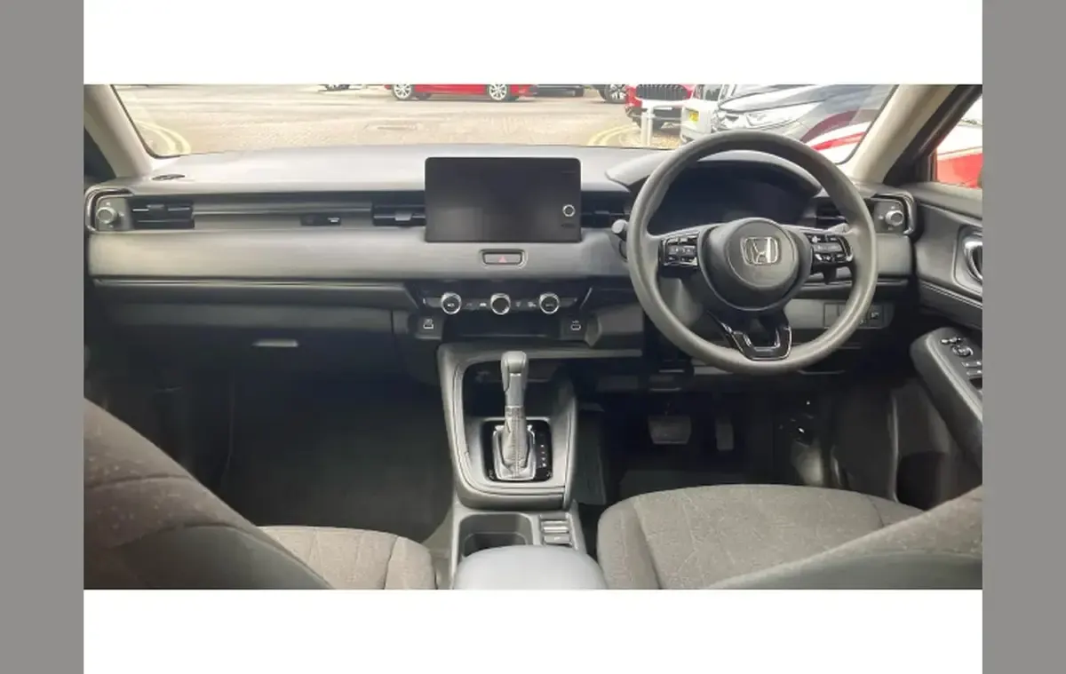 Used Honda HR-V Elegance 131 HP (96 kW) 2023 Grey SUV