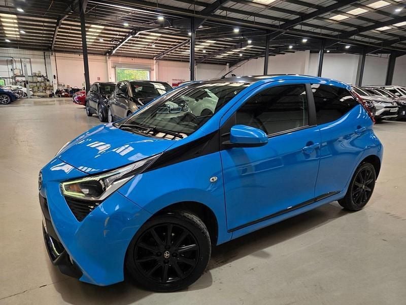Blue Used 2018 Toyota Aygo x-press Hatchback | £9,140 (Fair price) - Image 1/4