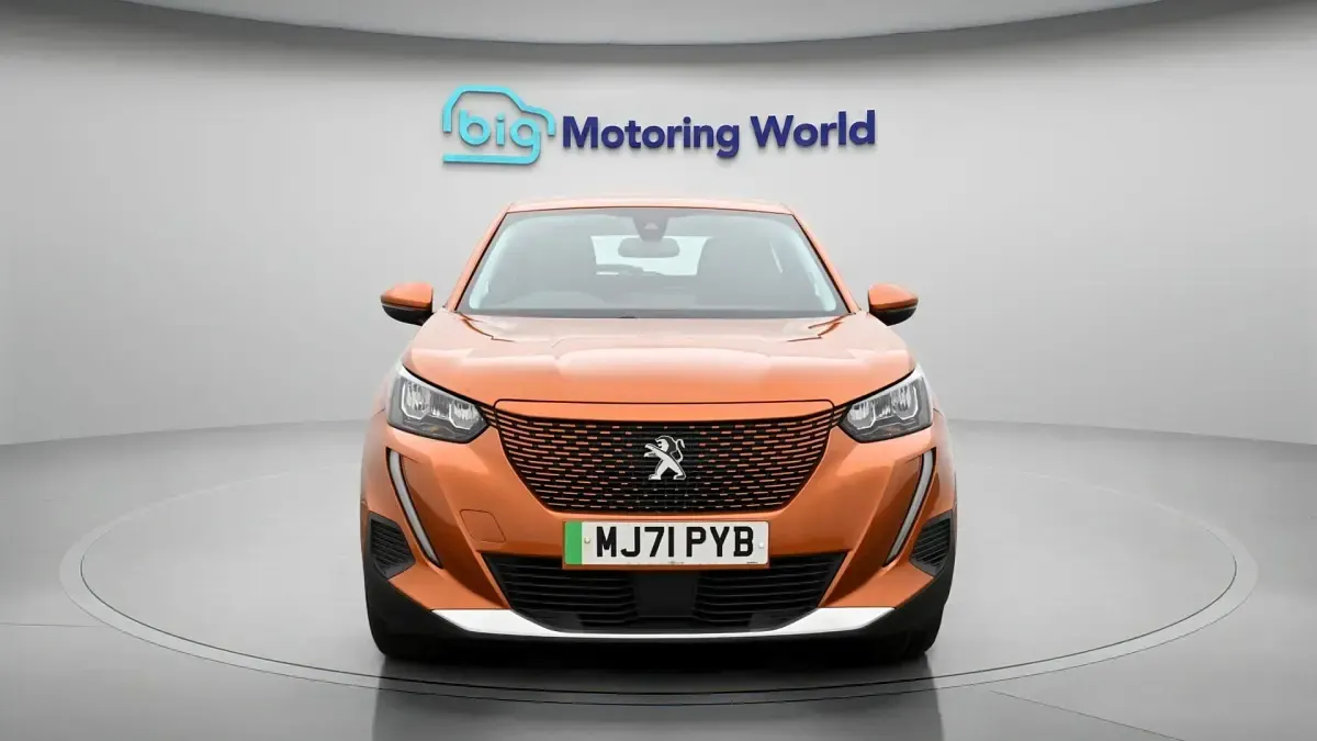Używany Peugeot e-2008 Active Premium 98 kW (134 KM) 2021 SUV