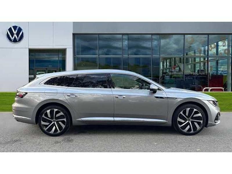 Used VW Arteon R-line 218 HP (160 kW) 2024 Pyrite silver metallic Estate