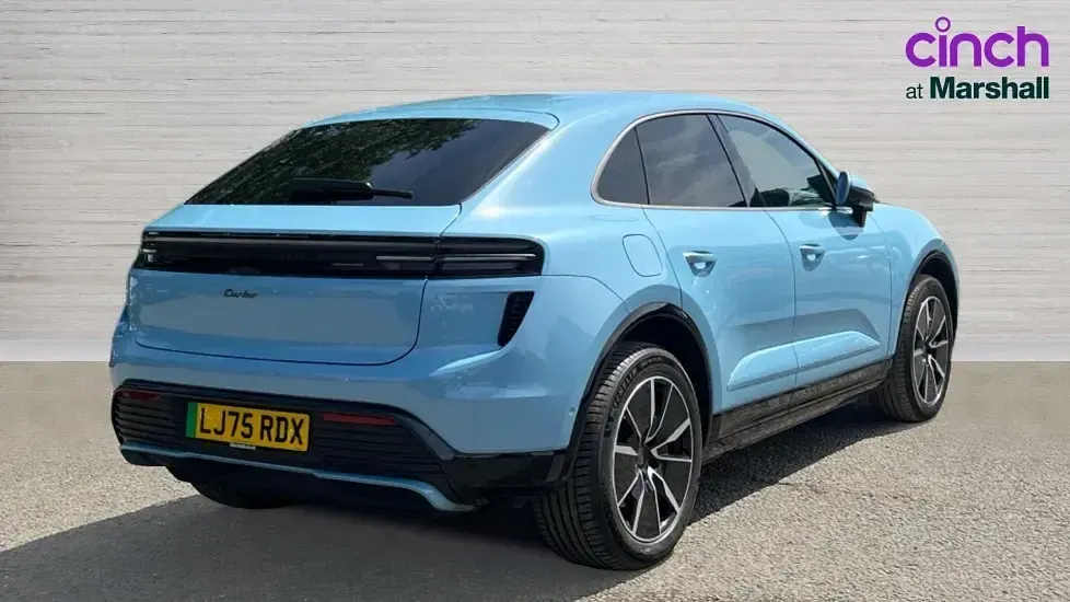 Used Porsche Macan 4 Electric 469 kW (639 HP) 2025 Blue SUV