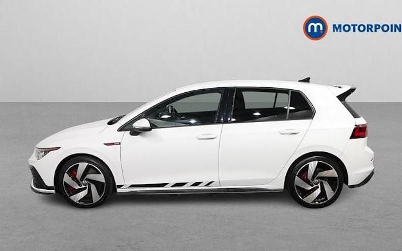 Używany VW Golf VIII GTI 300 KM (220 kW) 2024 Hatchback