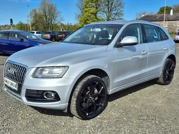 Begagnad Audi Q5 Advanced 2013 Silver SUV