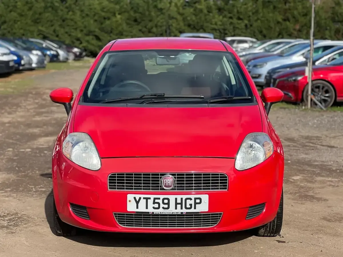 Używany Fiat Grande Punto Active 77 KM (56 kW) 2009 Czerwony Hatchback