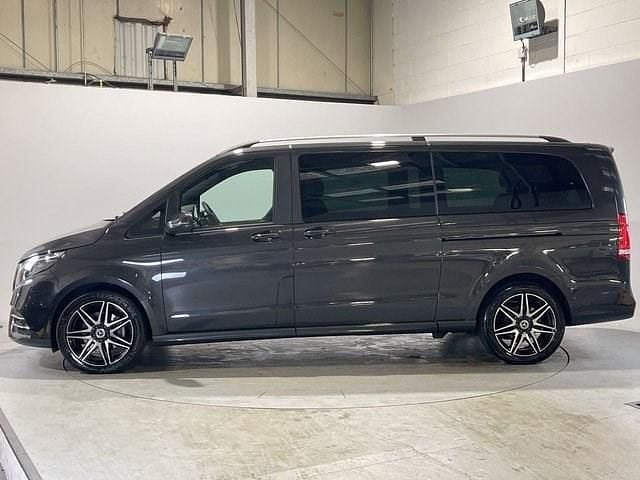 Used Mercedes V300 AMG line 237 HP (174 kW) 2023 Grey MPV