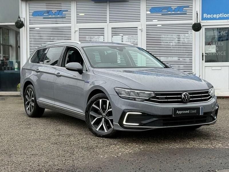 Used VW Passat GTE 218 HP (160 kW) 2022 Grey Estate