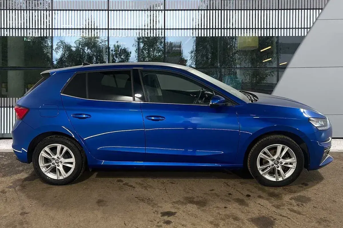 Używany Skoda Fabia SE L 85 KM (62 kW) 2025 Niebieski Hatchback