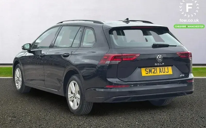 Used VW Golf VIII Life 110 HP (80 kW) 2023 Estate