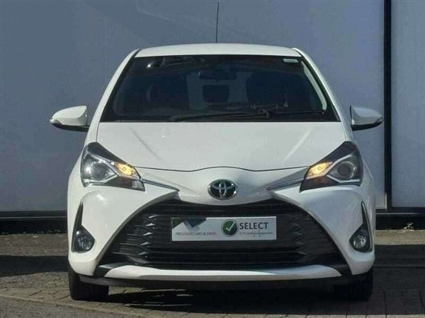 White Used 2019 Toyota Yaris Hatchback | £11,790 (Fair price) - Image 1/4