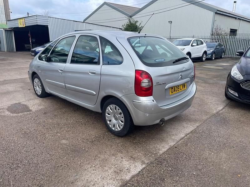 Used Citroën Xsara Picasso 2009 Silver MPV