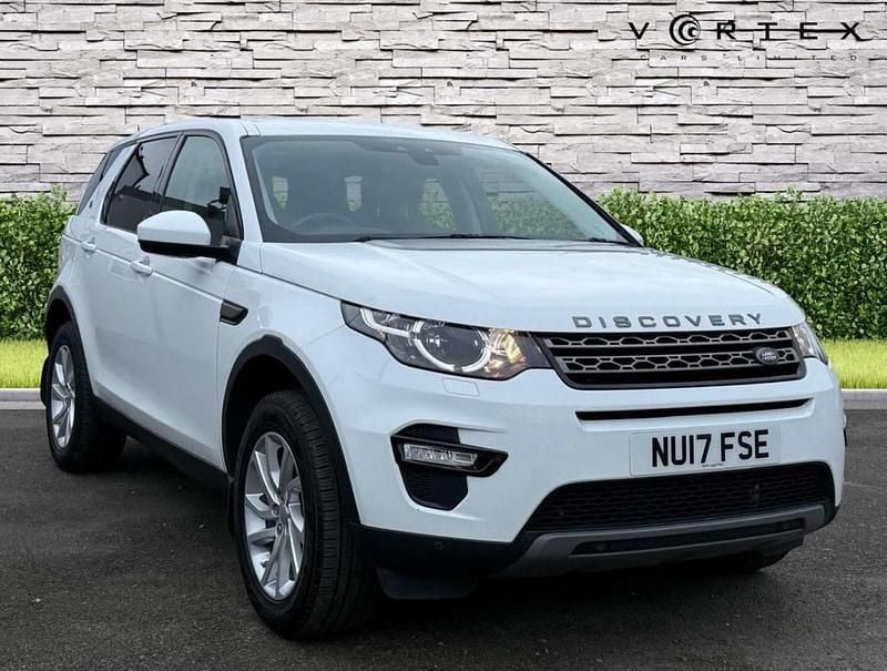 Used Land Rover Discovery Sport SE 180 HP (132 kW) 2017 White SUV