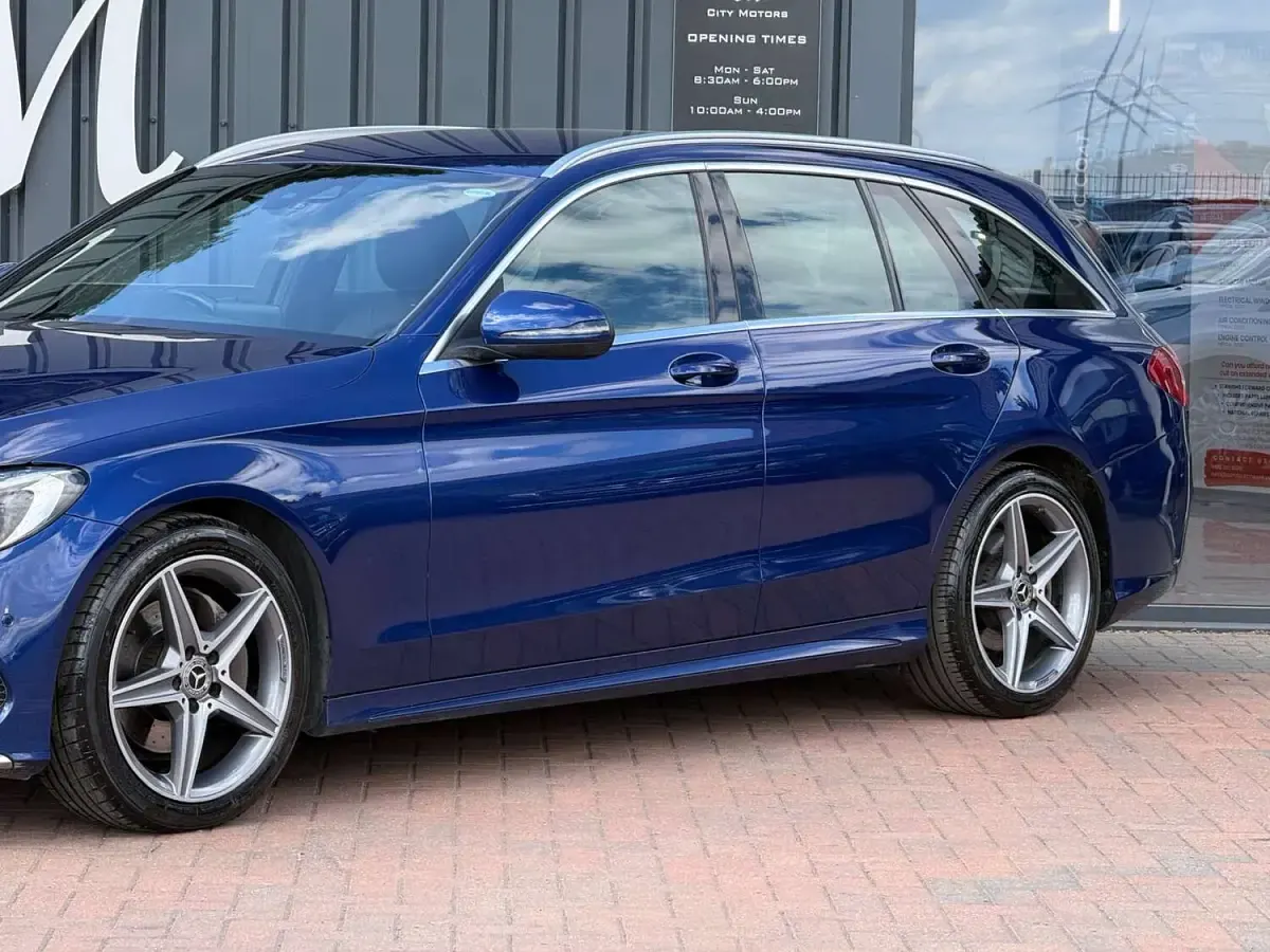 Used Mercedes C220 AMG line 2017 Blue Estate