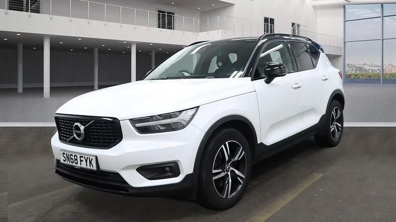 Used Volvo XC40 R-Design 190 HP (139 kW) 2018 White SUV