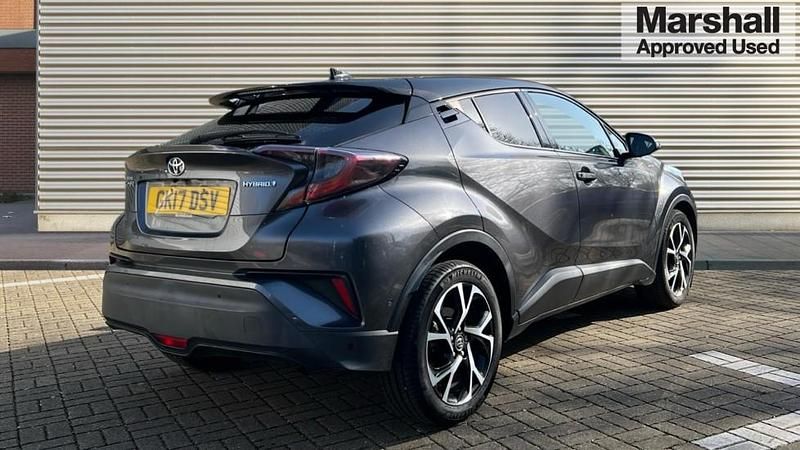 Used Toyota C-HR 122 HP (89 kW) 2017 Grey SUV