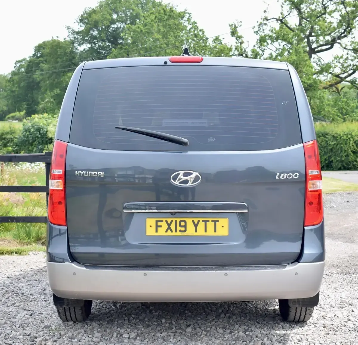 Used Hyundai I800 SE 136 HP (100 kW) 2019 Grey MPV