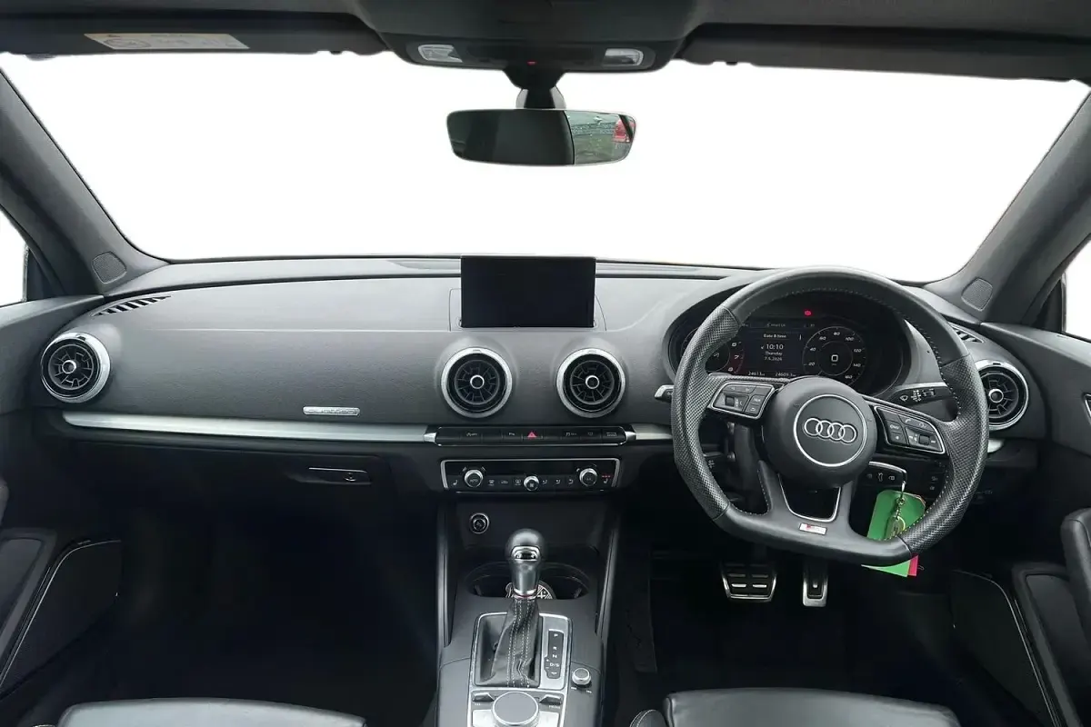 Begagnad Audi A3 Cabriolet Comfort 220 HK (161 kW) 2019 Svart Cab