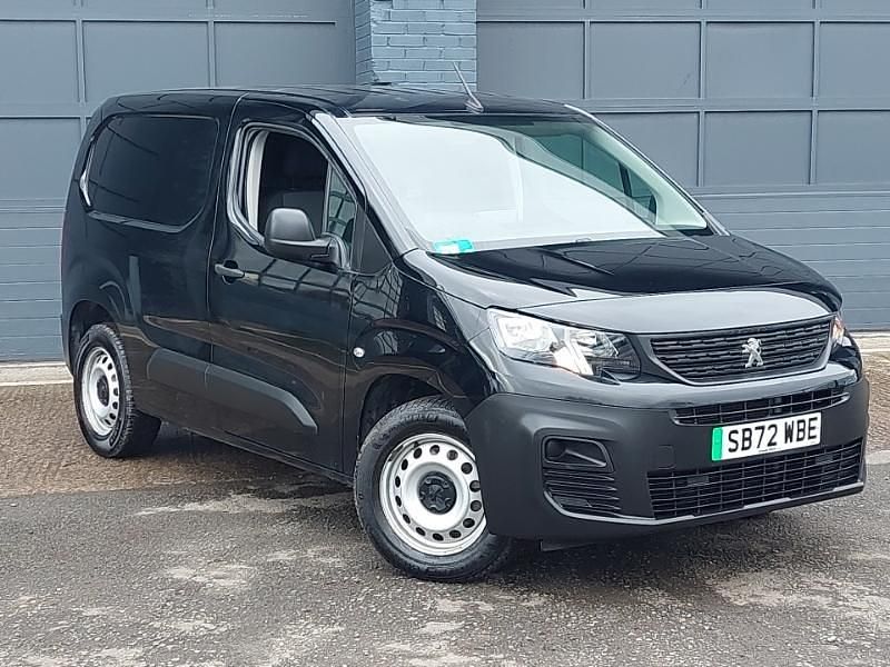 Used Peugeot E-Partner Premium 100 kW (136 HP) 2023 Black MPV