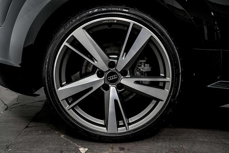 Used Audi TT Roadster S-Line 245 HP (180 kW) 2019 Black Cabriolet