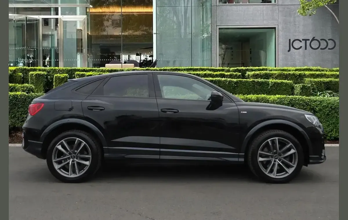 Usado Audi Q3 Advanced 245 CV (180 kW) 2023 Negro SUV