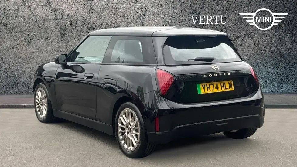 Used Mini Cooper Exclusive 135 kW (184 HP) 2024 Black Hatchback