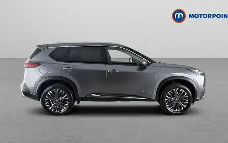 Used Nissan X-Trail Tekna 213 HP (156 kW) 2025 Grey SUV