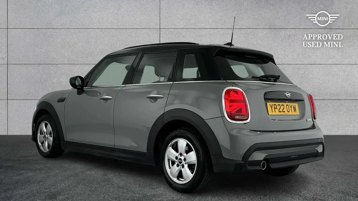 Used Mini Cooper Classic 134 HP (98 kW) 2022 Grey Hatchback