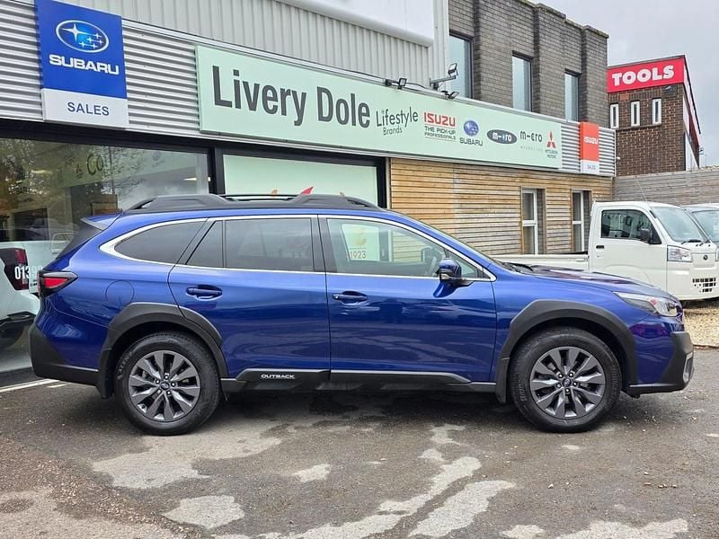 Used Subaru Outback 180 HP (132 kW) 2025 Blue Estate