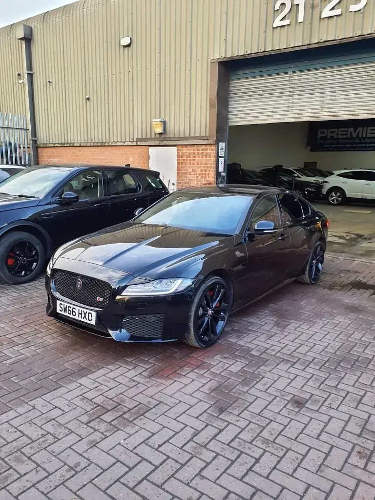 Used Jaguar XF S 300 HP (220 kW) 2016 Black Sedan