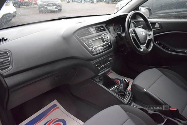 Used Hyundai i20 SE 2017 Silver Hatchback
