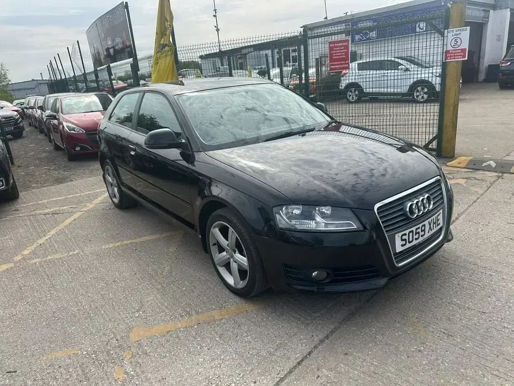 Begagnad Audi A3 102 HK (75 kW) 2009 Svart Halvkombi