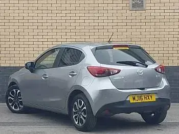 Used Mazda 2 Inclusive 90 HP (66 kW) 2016 Silver Hatchback