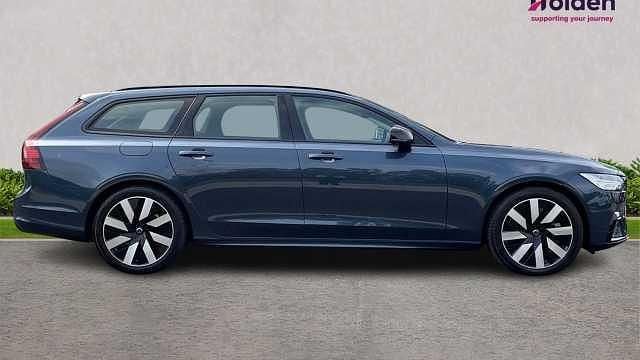 Used Volvo V90 Plus 345 HP (253 kW) 2024 Blue Estate
