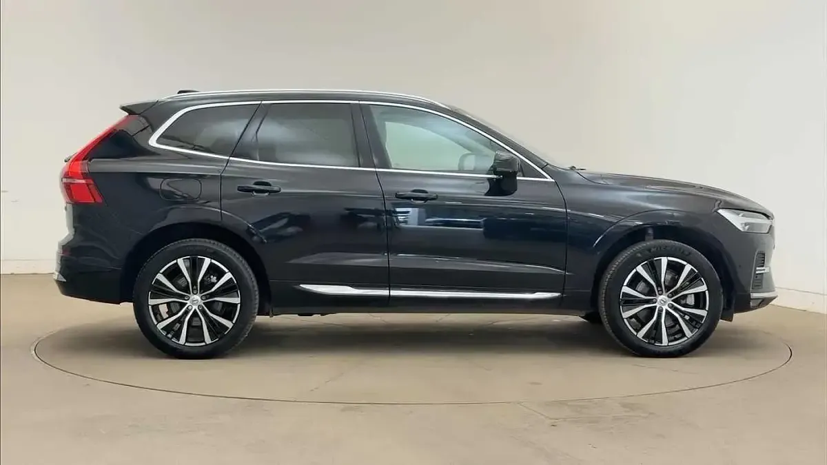 Used Volvo XC60 Ultra 250 HP (183 kW) 2025 Black SUV
