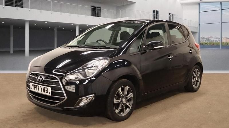 Used Hyundai ix20 Premium 125 HP (91 kW) 2017 Black Hatchback
