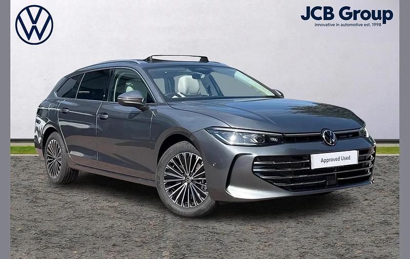 Used VW Passat Elegance 204 HP (150 kW) 2025 Grey Estate