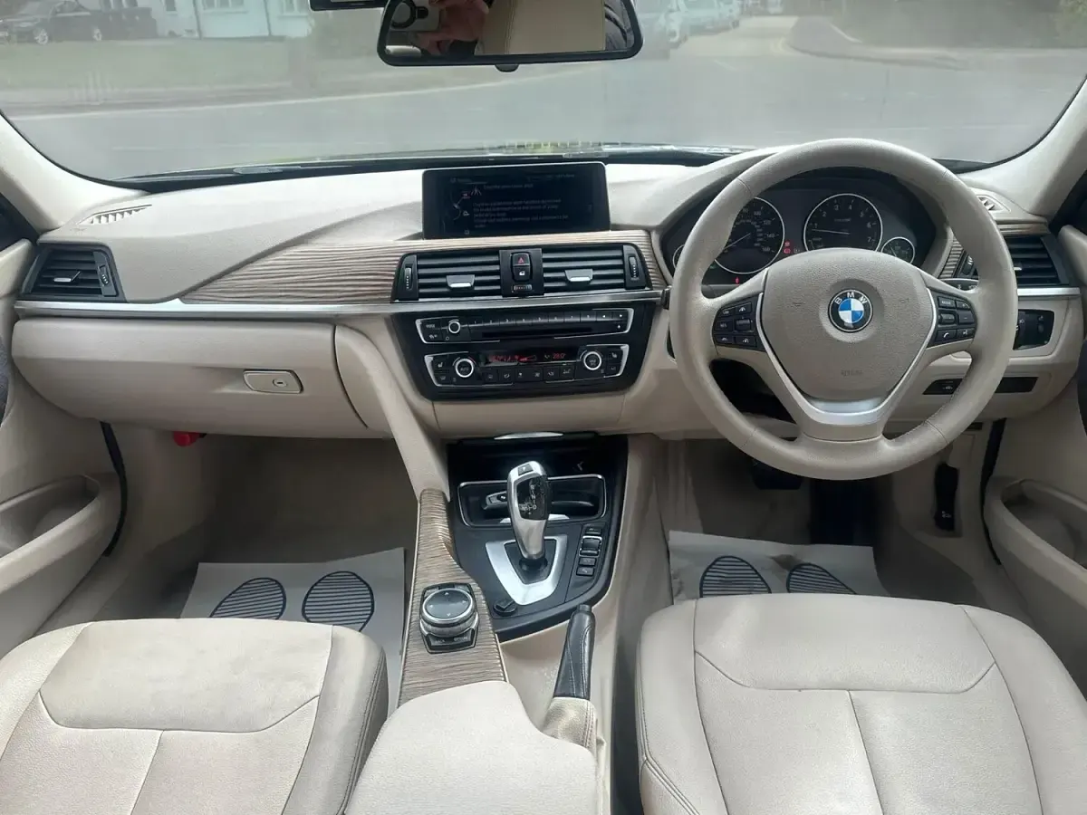 Used BMW 320 184 HP (135 kW) 2014 Brown Sedan