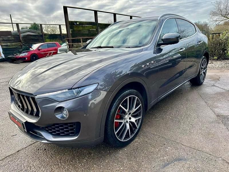 Used Maserati Levante 275 HP (202 kW) 2016 Grey SUV