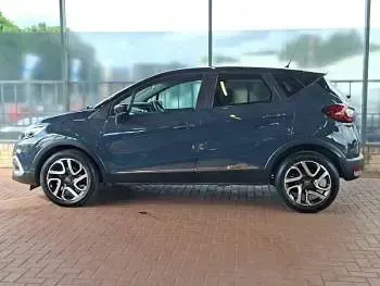 Used Renault Captur Iconic 90 HP (66 kW) 2019 Blue/black SUV