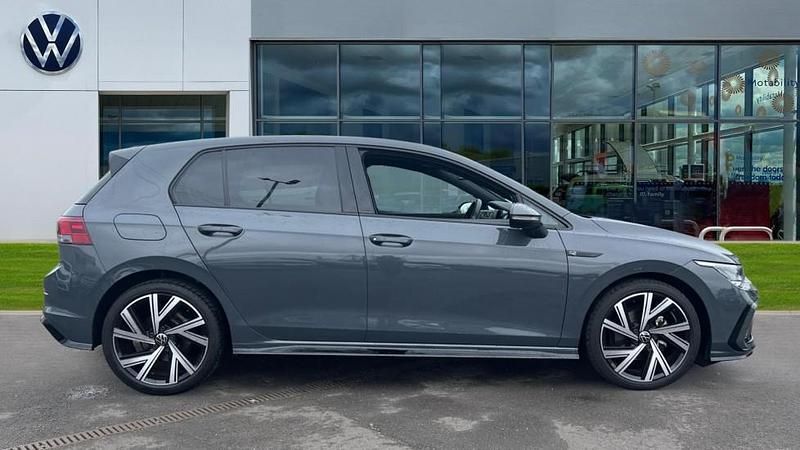 Used VW Golf VIII R-line 130 HP (95 kW) 2024 Dolphin grey