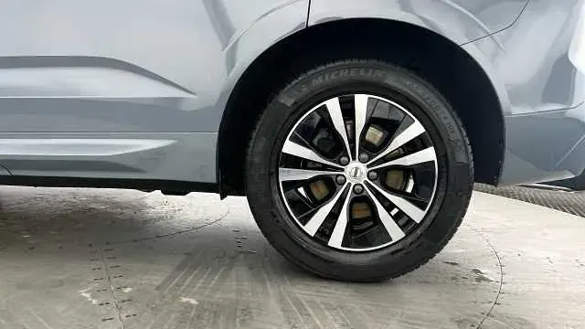 Used Volvo XC60 Core 247 HP (181 kW) 2024 SUV