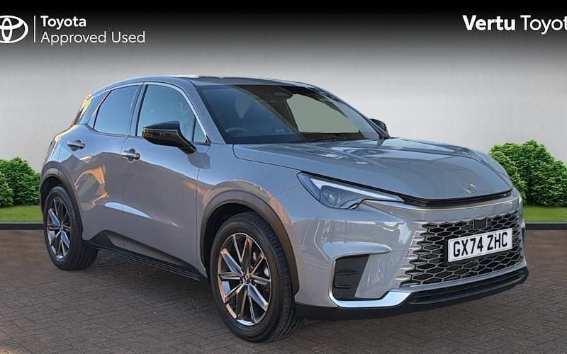 Used 2025 Lexus LBX SUV | £28,523 (Good price) - Image 1/4