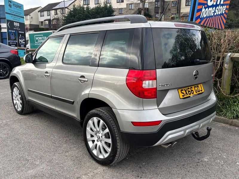 Used Skoda Yeti SE 150 HP (110 kW) 2017 Beige SUV