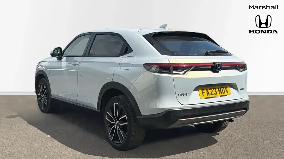 Used Honda HR-V Elegance 131 HP (96 kW) 2023 White SUV
