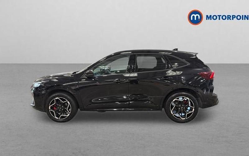 Usado Ford Kuga ST-Line X 242 HP (177 kW) 2026 SUV